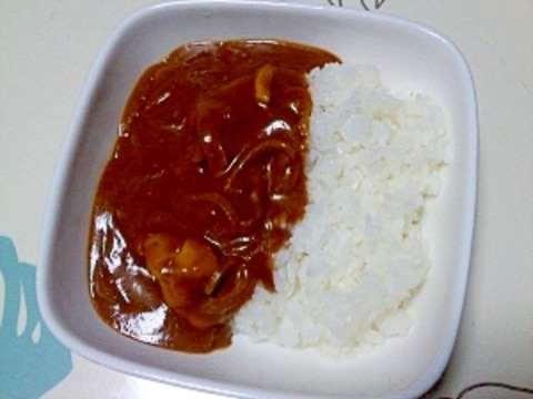 トマトジュースと牛乳のチキンカレー＋＋